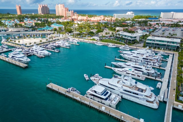 Hurricane-Hole-Superyacht-Marina-Paradise-Island-Bahamas-1